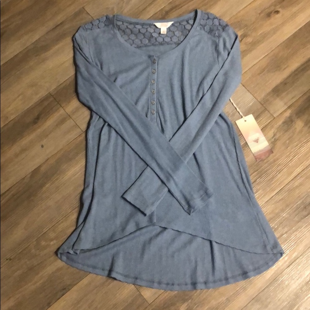 Sun and Shadow Medium light blue long sleeve top